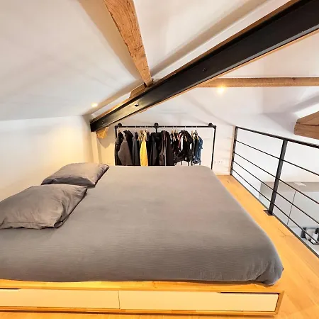 Daire Modern Near Beaches & Restaurants *