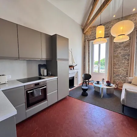 Modern Near Beaches & Restaurants Apartament