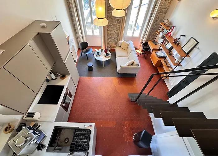 Modern Near Beaches & Restaurants *